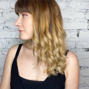 Meet your Posher, Alexis